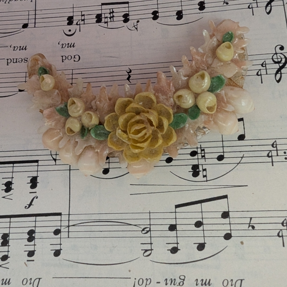 Floral Celluloid Shell Brooch - Picture 8 of 9